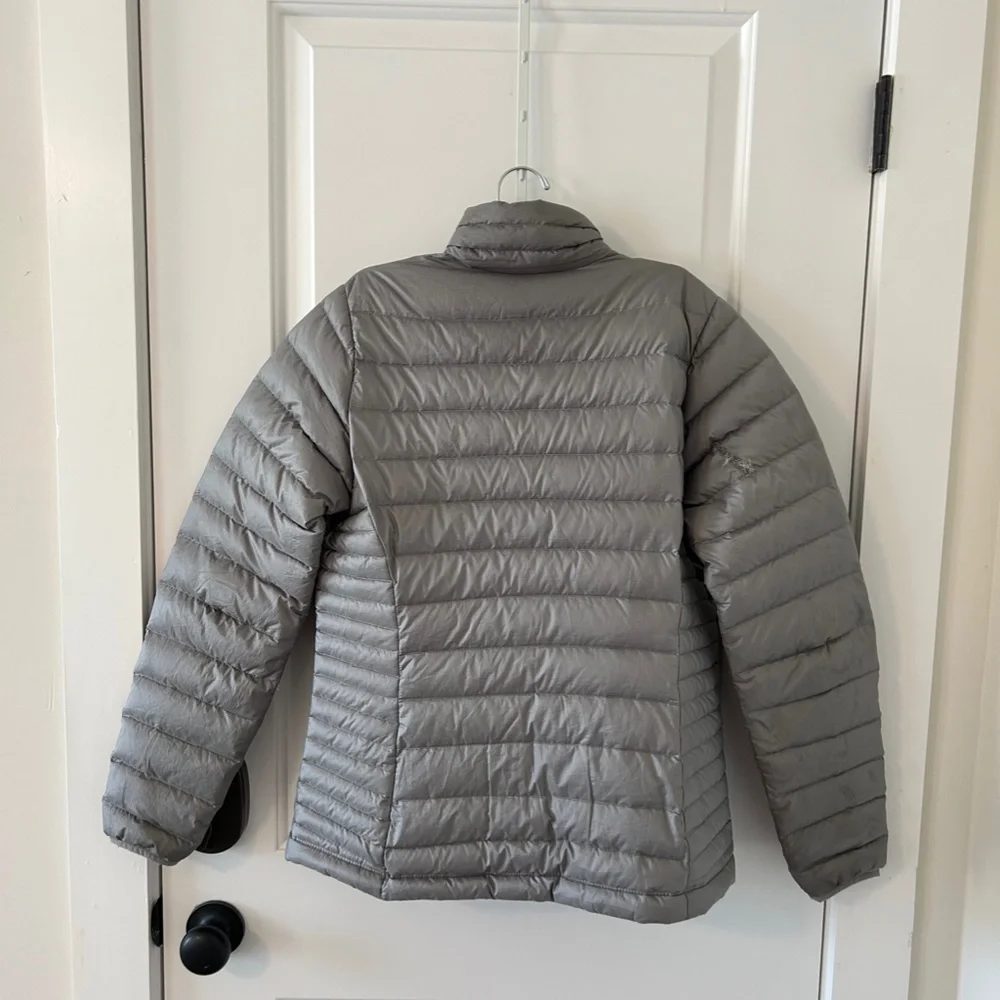 Women's Patagonia Down Sweater Jacket - Picture 2 of 8